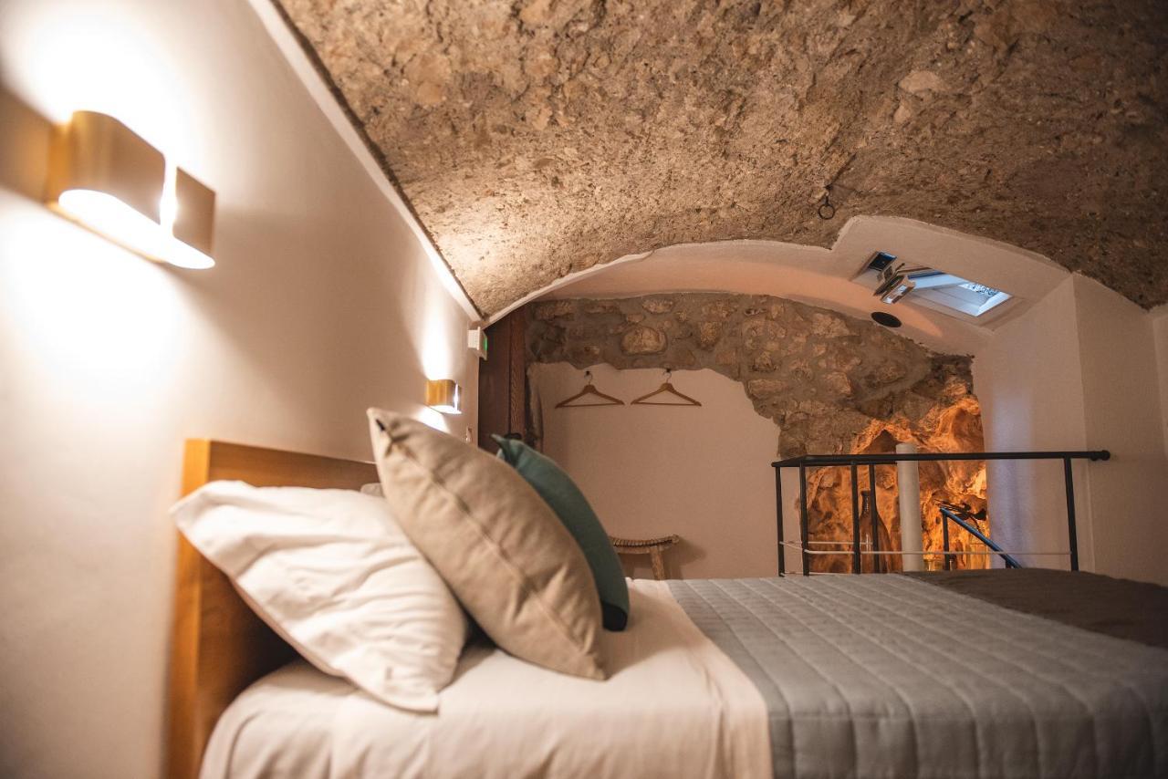 Aurora Medieval House 세르모네타 외부 사진