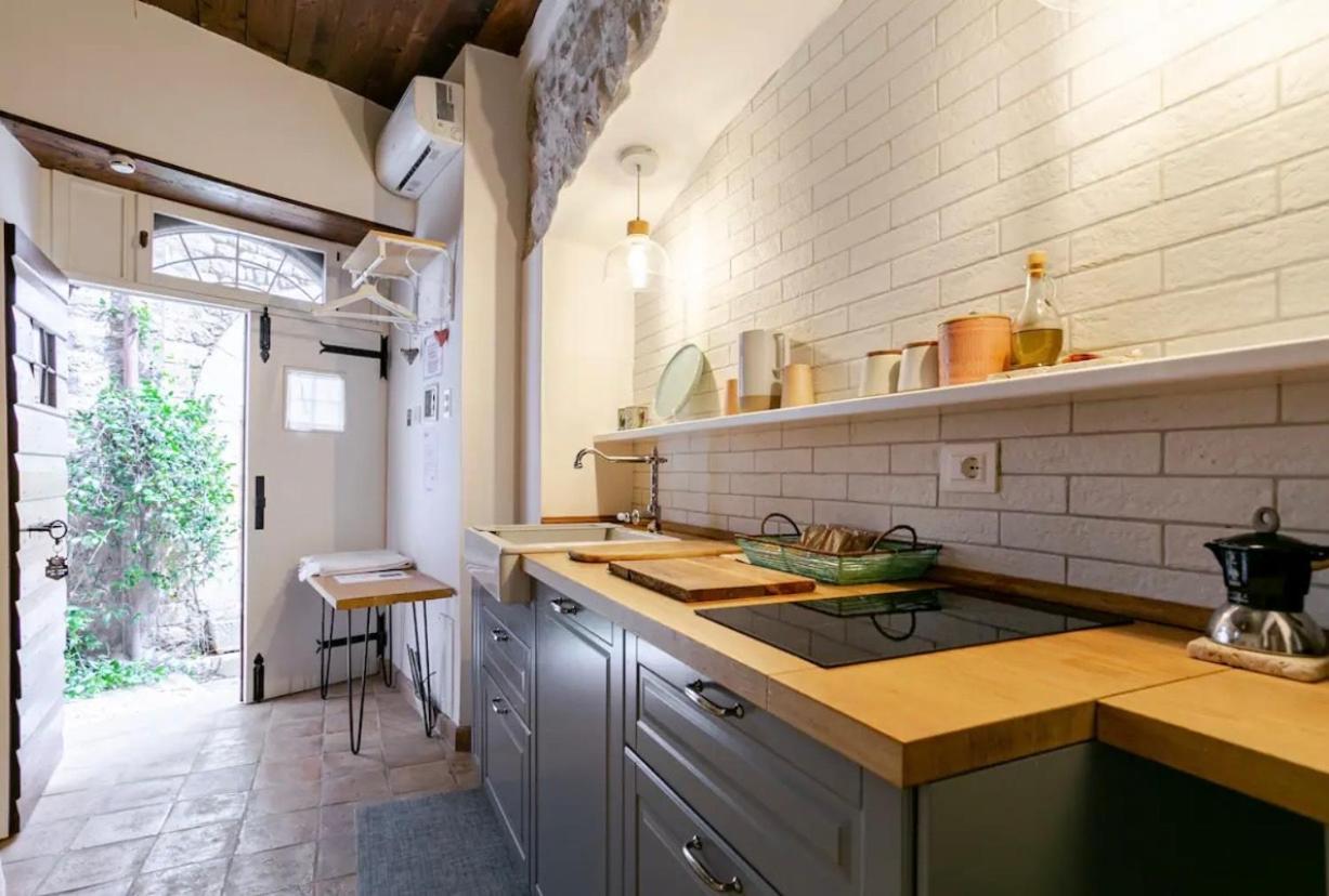 Aurora Medieval House 세르모네타 외부 사진