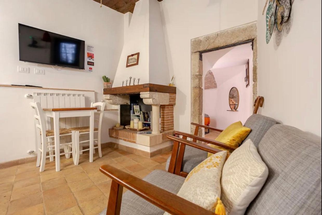 Aurora Medieval House 세르모네타 외부 사진